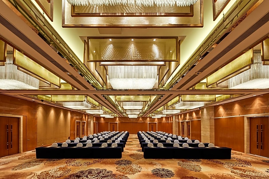 The Westin Nanjing Xuanwu Lake