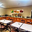 Quality Inn & Suites Eldridge Davenport North