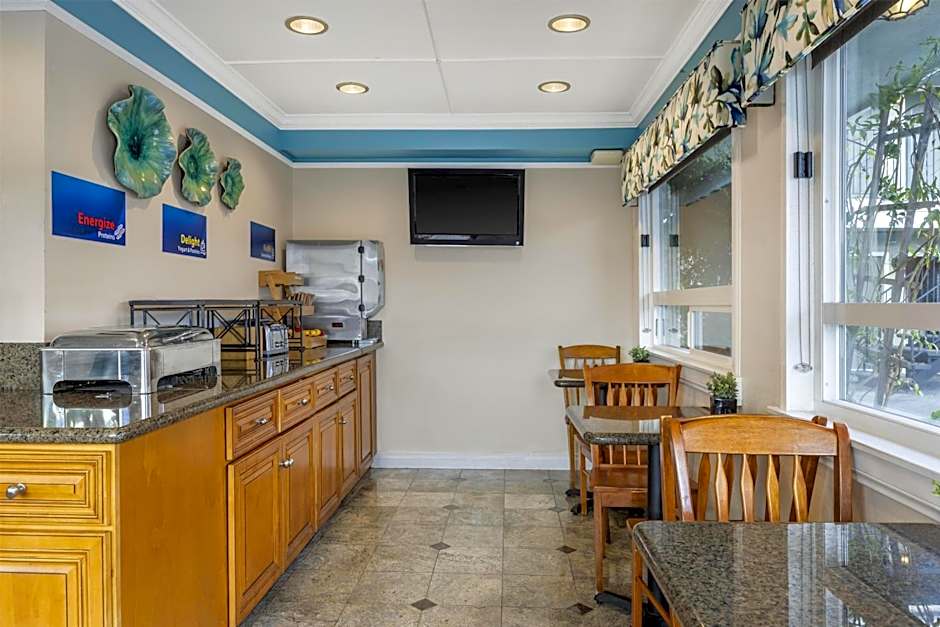 Best Western Tradewinds