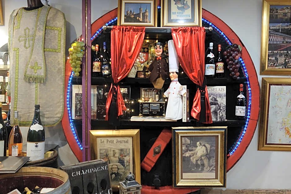 Hostelry private restaurant