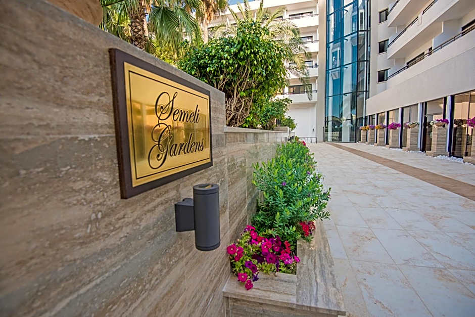 Adams Beach Hotel & Spa