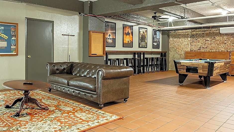 Gardner Hotel