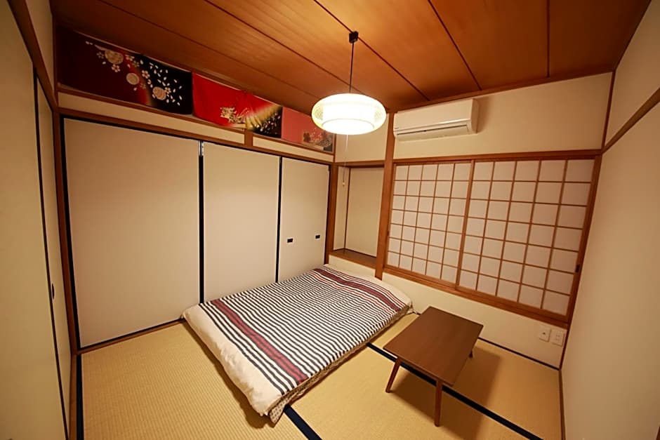 Kinkaku