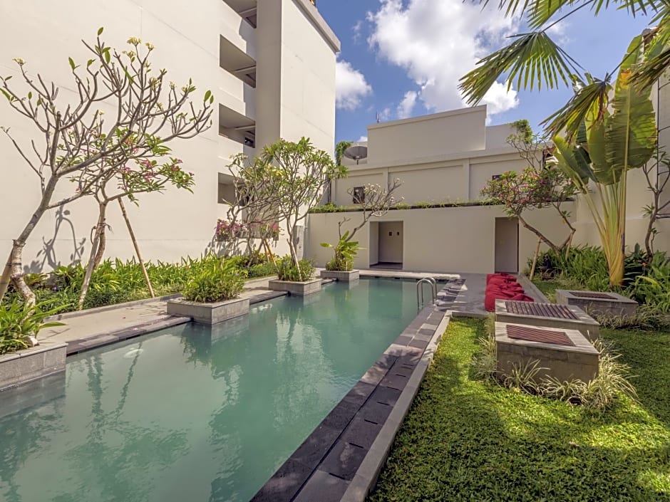Hotel Dafam Savvoya Seminyak