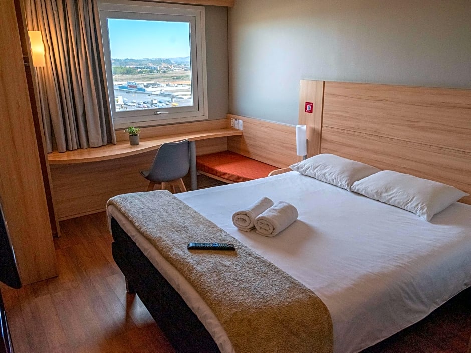Photo 1 of 10 of Standard 1 Double Bed