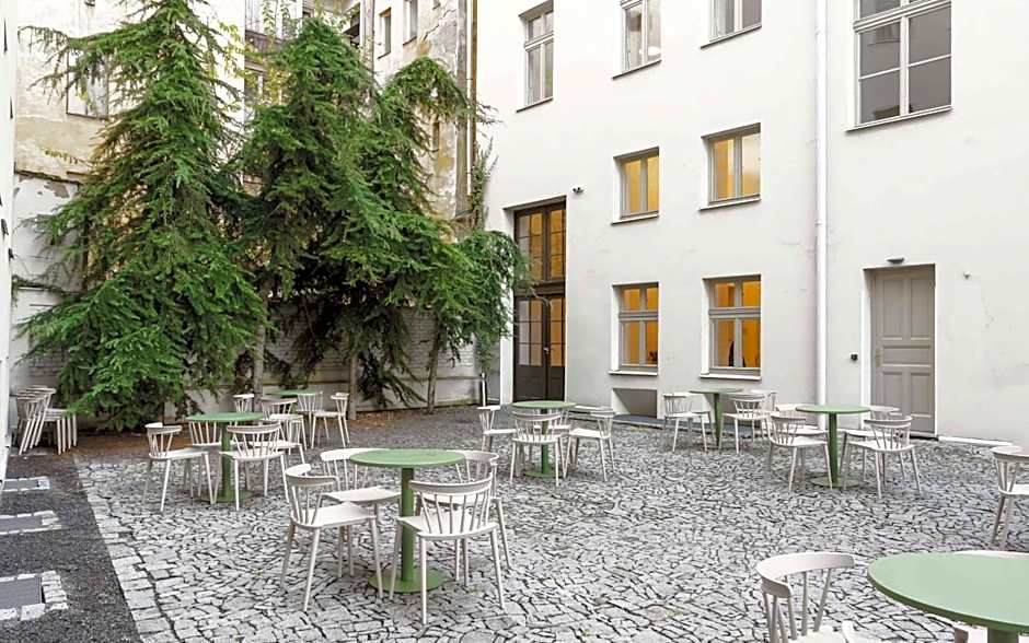 Limehome Prague Múza