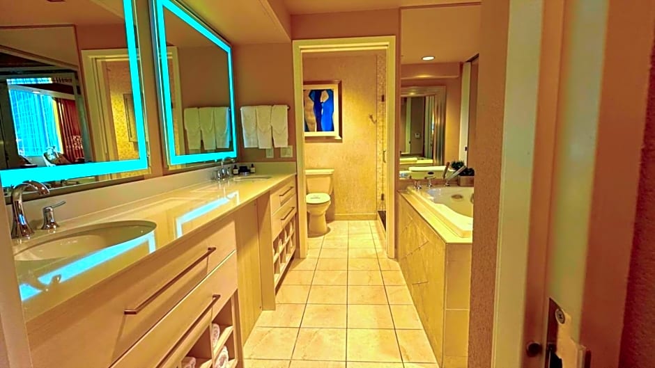 Westgate Luxury Penthouse