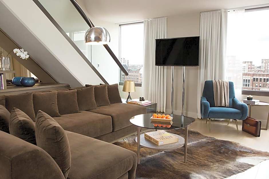 Thompson Chicago by Hyatt