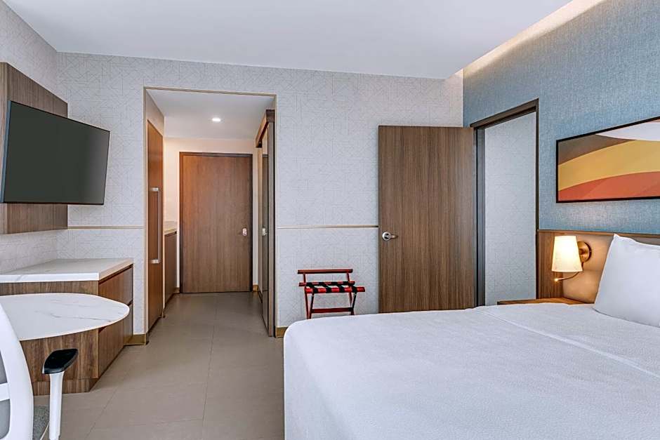 Hilton Garden Inn San Jose Airport City Mall