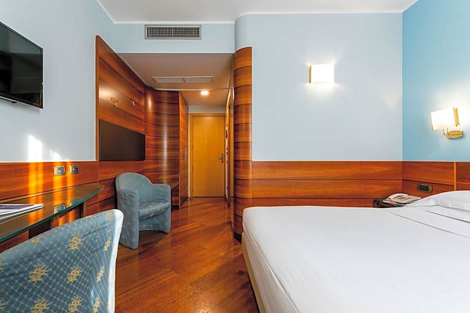 Hotel Mirage Sure Hotel Collection by Best Western