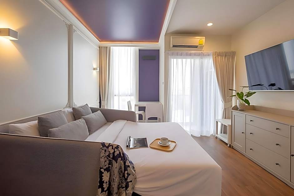 Blue Hippo Hotel