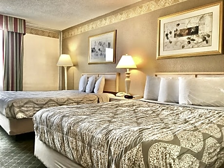 2 Double Beds Non-Smoking