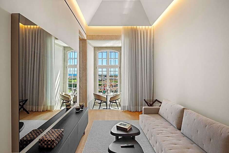 The Lince Santa Clara