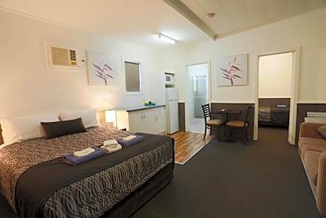 Standard Twin Room - Non Pet Friendly