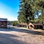 Destiny Cabin, 2 Bedrooms, Fireplace, Midtown, Sleeps 7