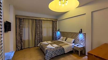 Deluxe Double Room with Sea View