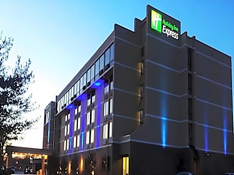 Holiday Inn Express Aberdeen-Chesapeake House By IHG