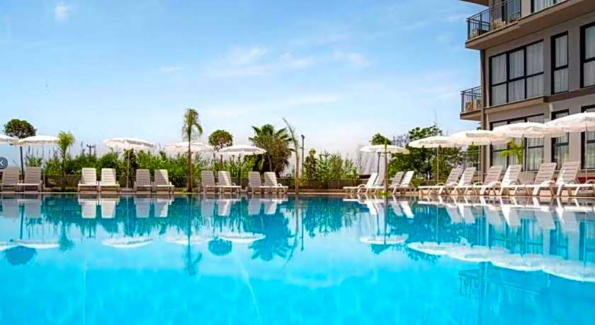 Laristone Suite Spa Hotel
