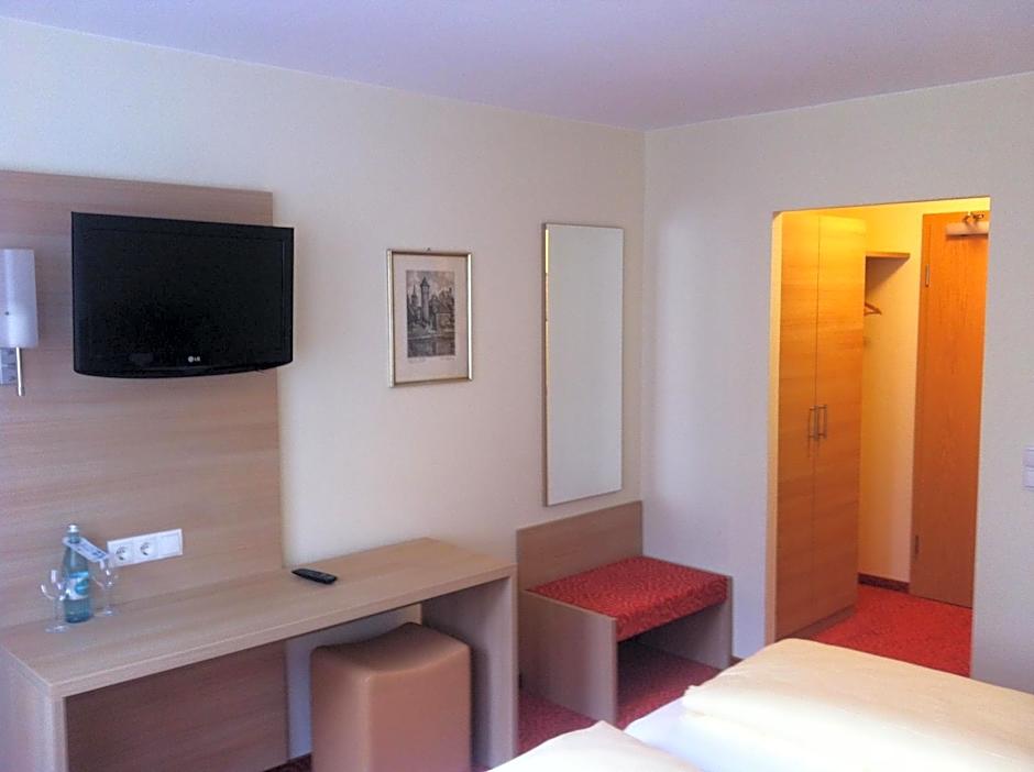 Tauberhotel Kette