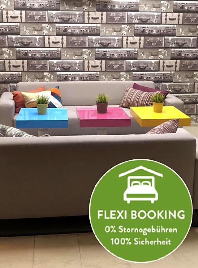 Executive Rooms and Suites Play