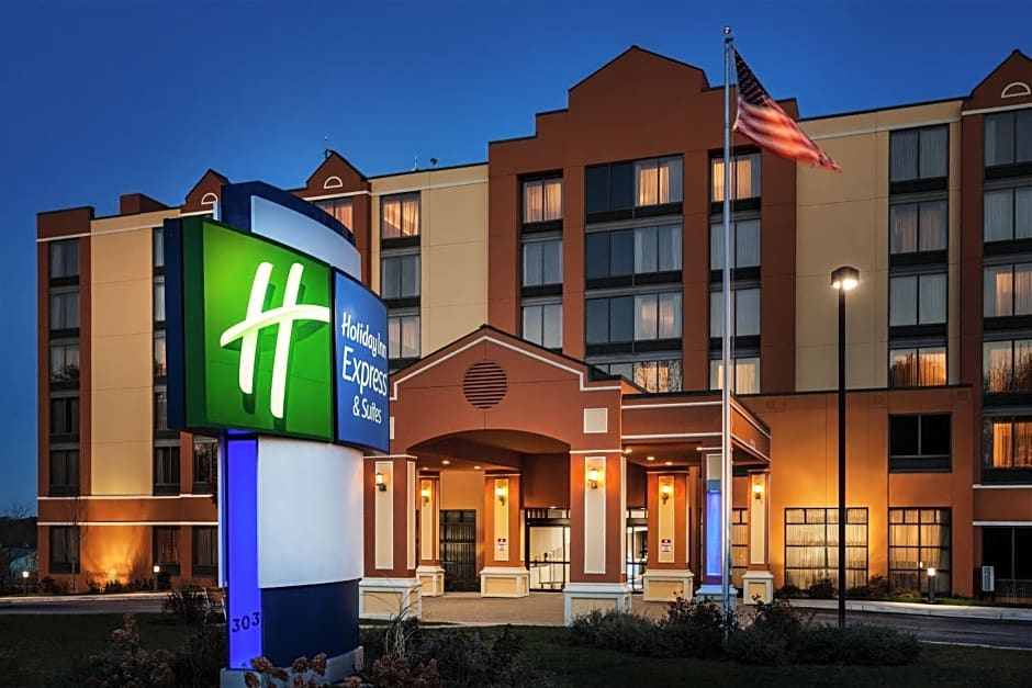 Holiday Inn Express & Suites South Portland, an IHG Hotel