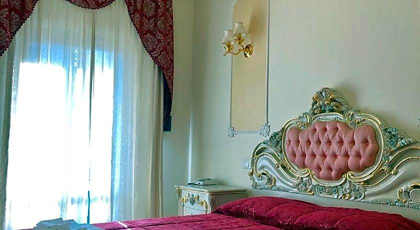Imperial Rooms Luxury Guest House