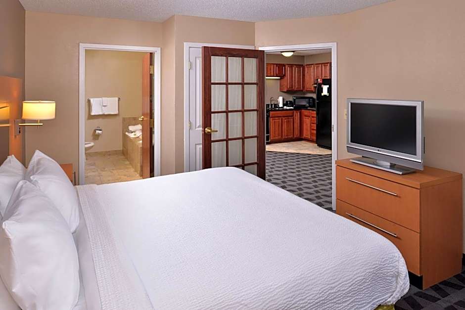 TownePlace Suites by Marriott Detroit Warren