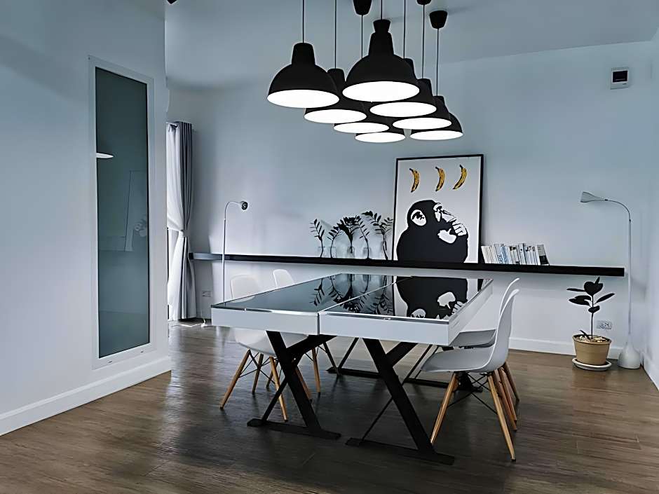 Blu Monkey Bed and Breakfast Phuket