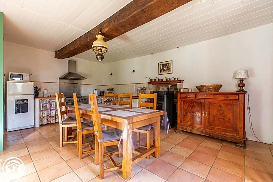 Aux 2 Puys - Gîte "Le Lemptégy"