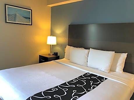 1 King Bed, 1 Queen Sofa Bed, Suite, Non-Smoking
