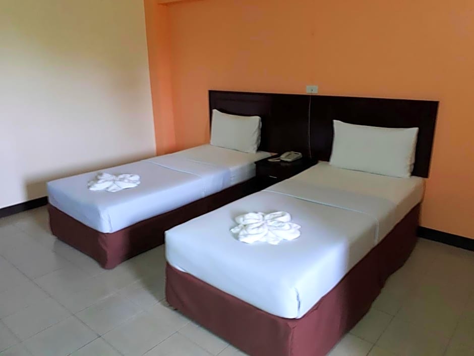 Centerpoint Hotel