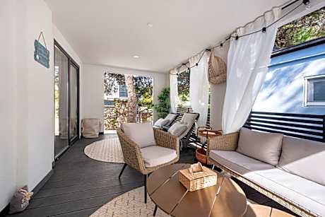 Tiny home Rubi in Oaza Mira resort