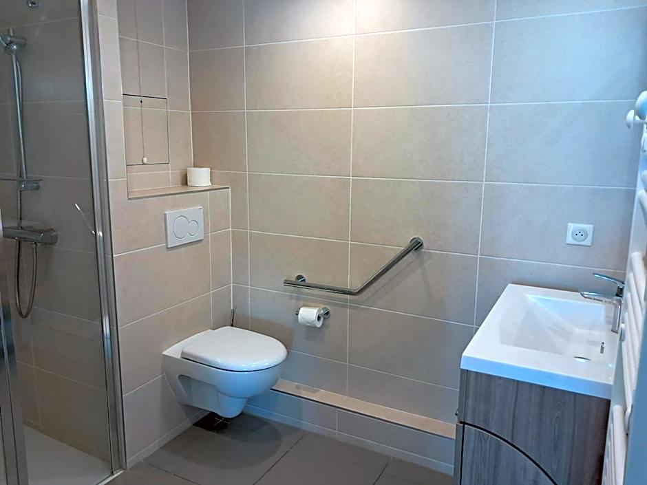 RESIDENCE SERVICES MONTANA Paris Clichy