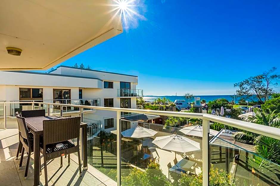 Bayview Beachfront Apartments- in town right on the beach