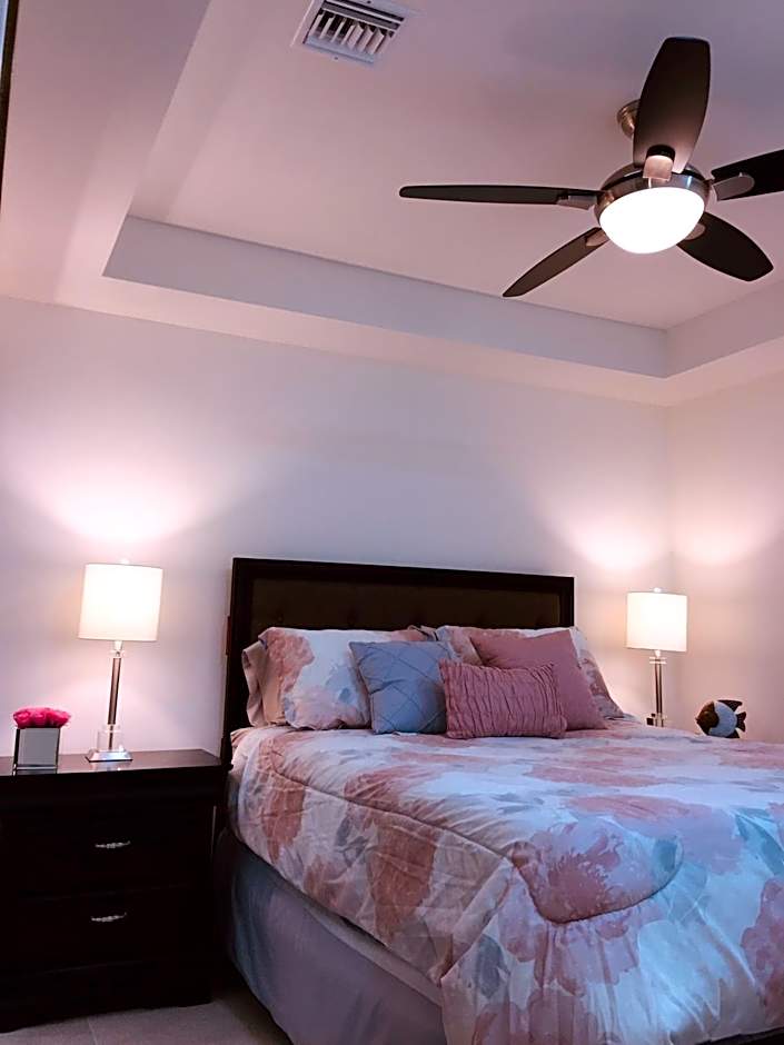 La Jolla Excellence, Exclusive Front Beach!