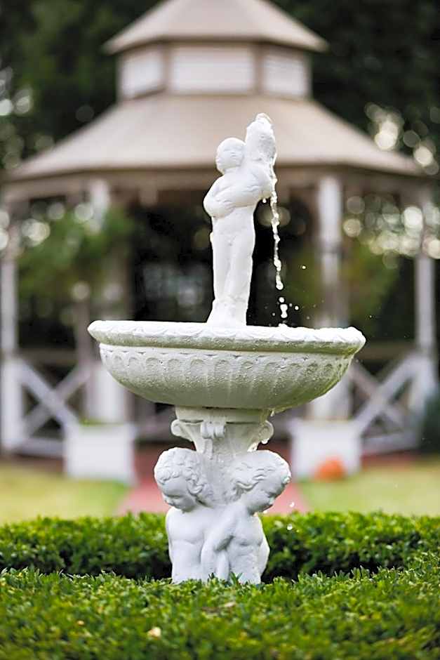 Sandown Regency Hotel & Apartments