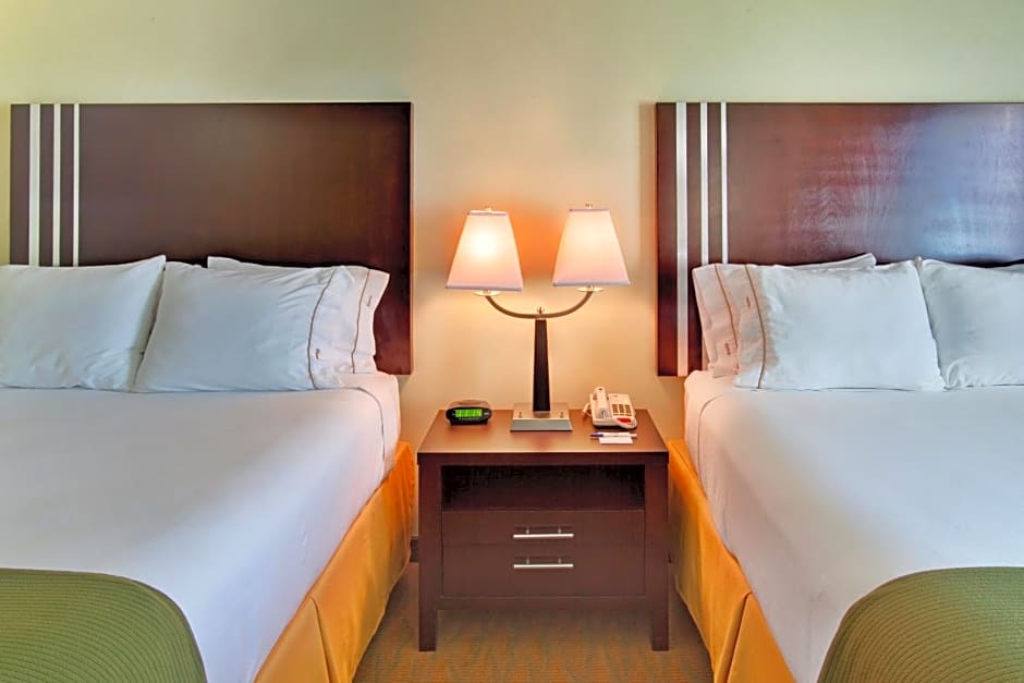 Holiday Inn Express Hotel & Suites Hamburg, an IHG Hotel