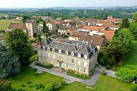 Chateau d'Estrac