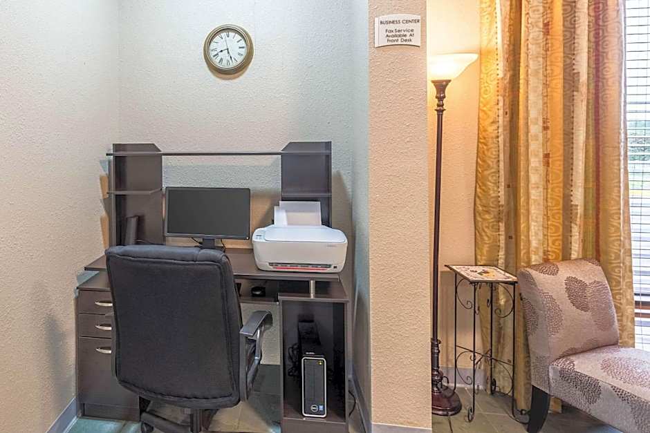 Quality Inn & Conference Center Heber Springs