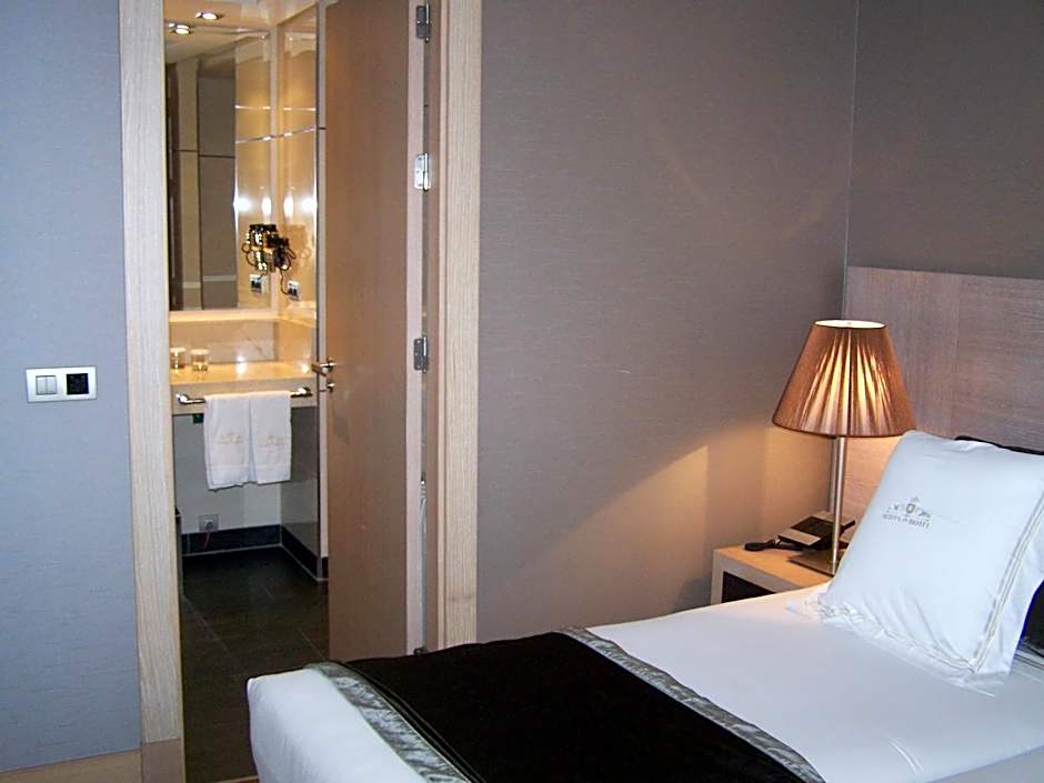 Washington Parquesol Suites & Hotel