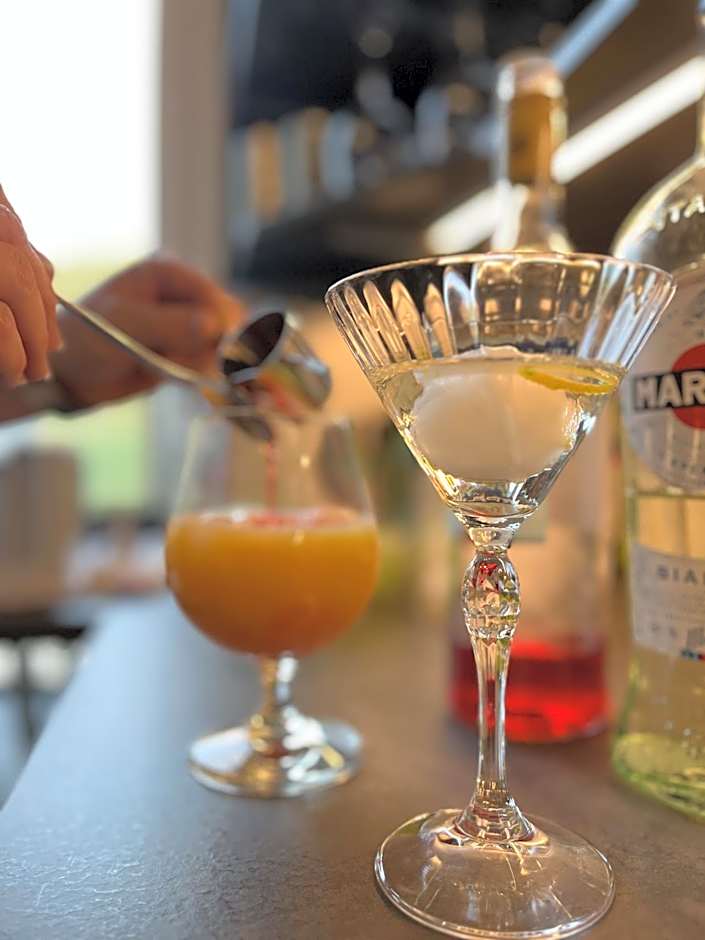 Berggasthaus Eggberge - Boutique Mountain Hotel - Access via Cablecar