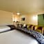 Averill Court Motel