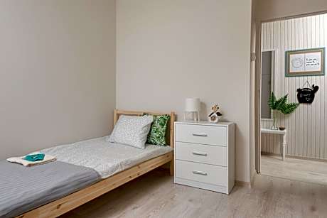 Standard Twin Room with Shared Bathroom