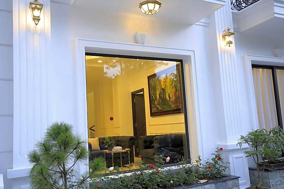 TTR Moonstone Apart Hotel