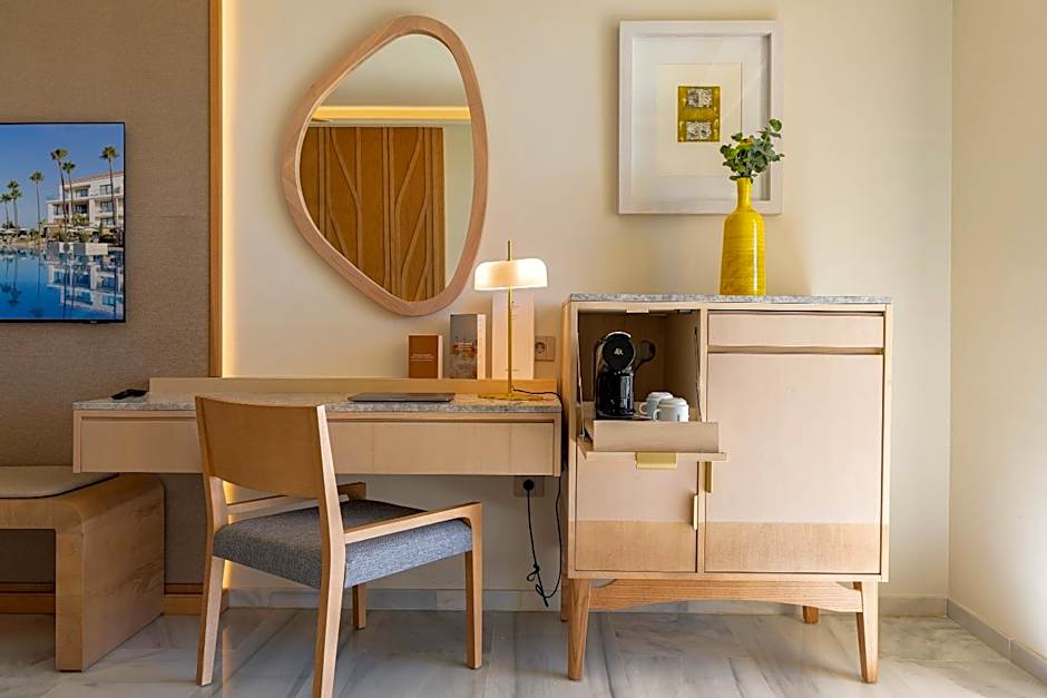 Hipotels Barrosa Palace & Spa