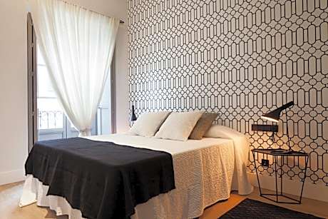 Superior One-Bedroom Apartment