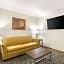 Best Western West Towne Suites