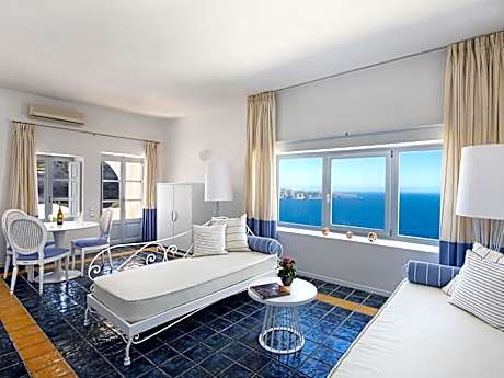 Honeymoon Suite Outdoor Jacuzzi