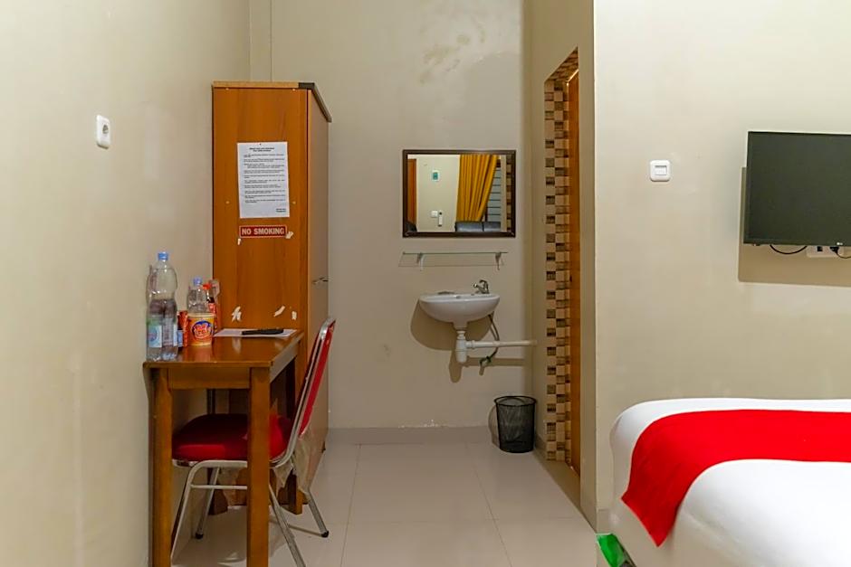 RedDoorz At Joyce Guest House Medan