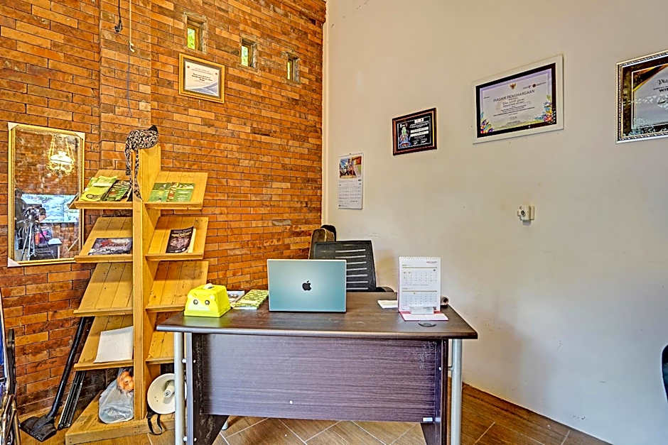 Hotel O Desa Wisata Alam Gosari (wagos)